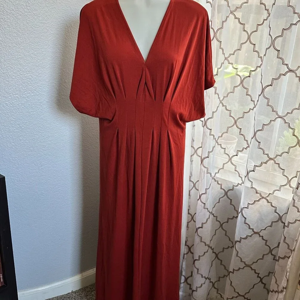 Rust Red V-Neck Maxi Dress With Pleated Front Detail & Short Sleeves - Picture 1 of 7